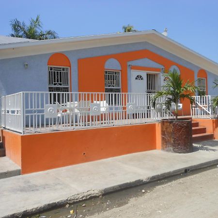 Arawak Hotel Leogane 外观 照片